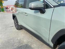 تۆیۆتا ڕاڤ 4